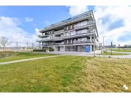 uniek bijna energieneutraal hoekappartement met ruim terras