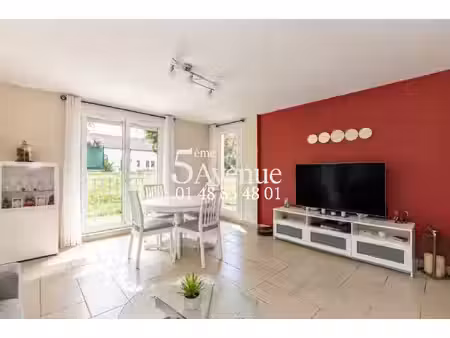 appartement 3 pièces de 72 m² – entièrement rénové avec box privatif