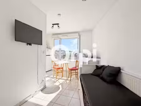 investissement ou premier achat à saint-symphorien-sur-coise : studio fonctionnel et bien 