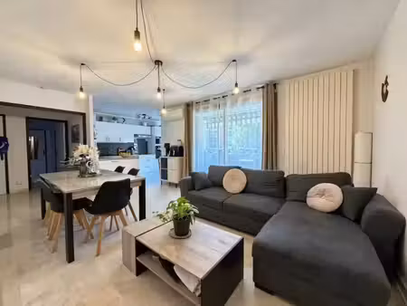 villeurbanne –t3 de 64 m² – balcon – garage – cave – domotique