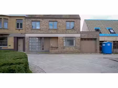 maison deux facades à vendre à lo à partir de € 299.000 avec 5 chambres à coucher