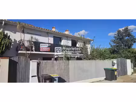 maison saint laurent de la salanque de 180 m2 divisée en deux appartements