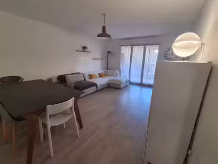 location appartement 4 pièces 82 m² à villeurbanne (69100)