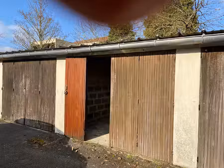 parking / box rambouillet 15 m2
