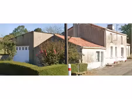 offre en cours ! maison ancienne à 5km de l'absie  15 km coulonges sur l'autize