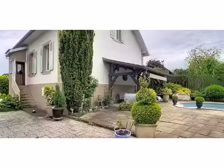 maison avec piscine et jardin montreux-jeune (68)