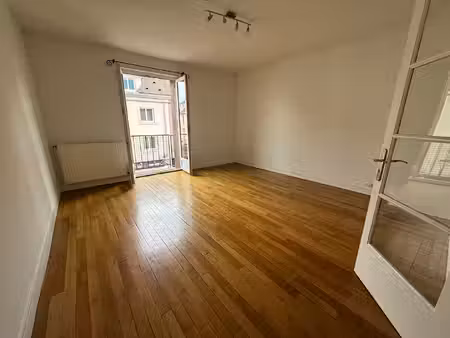 évreux centre-ville ?charmant f3 73m² parqueté | 2 balcons | cave & parking