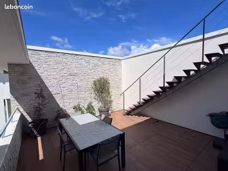 t3 76 m2 - rooftop - médiathèque