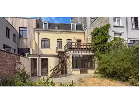 bureau à vendre à tournai pour € 440.000 avec 5 chambres à coucher