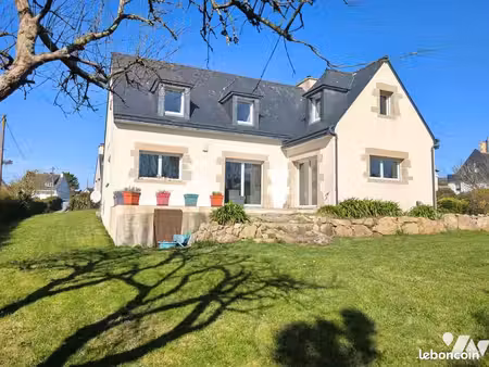 maison 6 pièces 151 m²