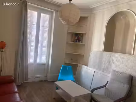 t3 meublé quartier république/ lycée carnot