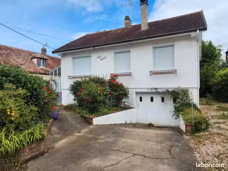 jolie petite maison 4 pièces à louer à partir du 15 novembre
