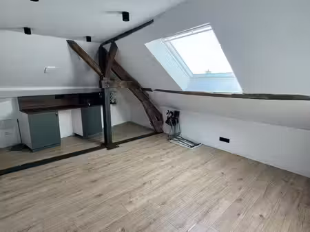 bel appartement  deux pièces plein centre neauphle le château refait à neuf