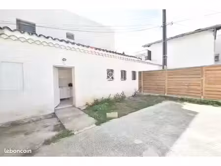 studio 1 pièce 20 m²