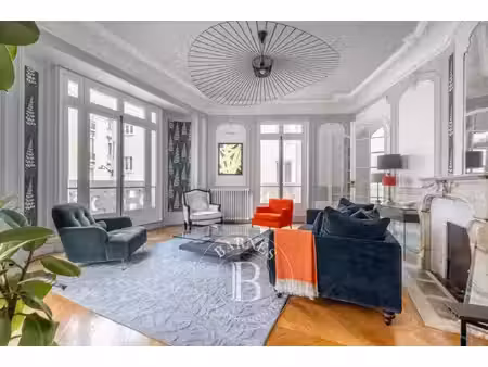 appartement de luxe à vendre dans le quartier monnaie
