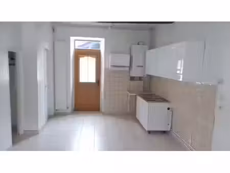 maison de 75m2 à louer sur saint-jean-les-deux-jumeaux