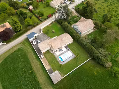 chabournay maison de plain-pied 137 m2 4 chambres pisc