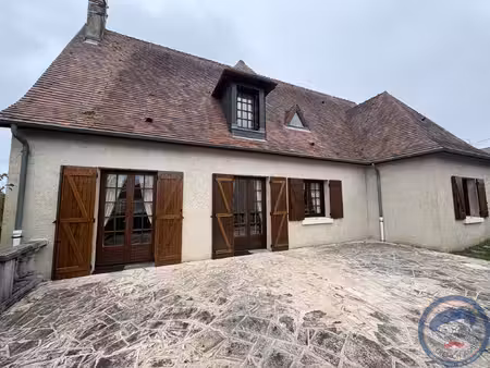 monnaie maison de charme de 133 m2  4 chambres  garage dou