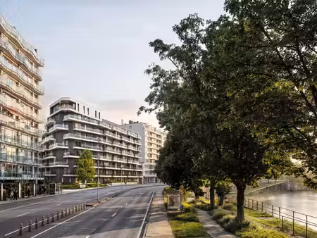 rive urbaine – surface commerciale neuve de 125 m² à liège