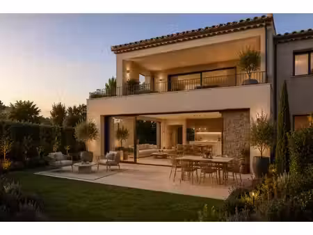 *- superbe t3 de 85m² avec jardin dans un cadre préservé a 5 minutes des plages et commerc
