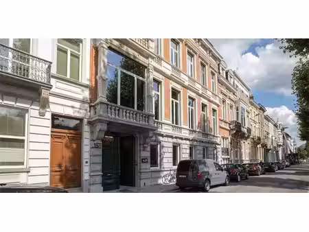 bureau à louer à gent pour € 1.059