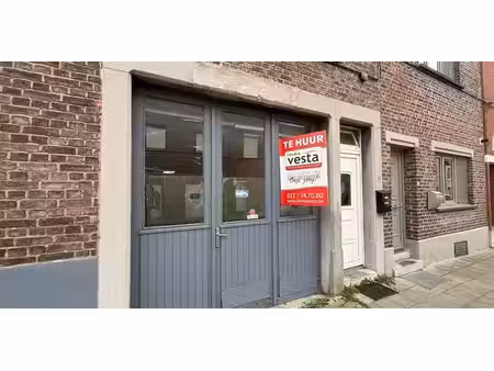entrepôt à louer à sint-truiden pour € 400