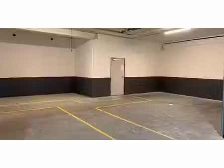 bâtiment d’entreprise à louer à westerlo pour € 465