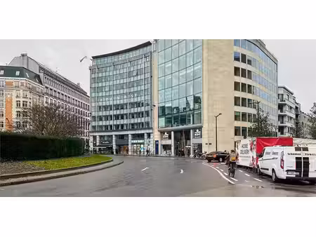 bureau à louer à etterbeek pour € 1.609