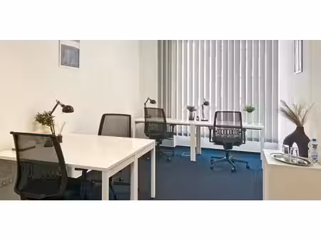 bureau à louer à drogenbos pour € 609