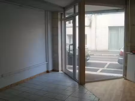 local commercial à louer