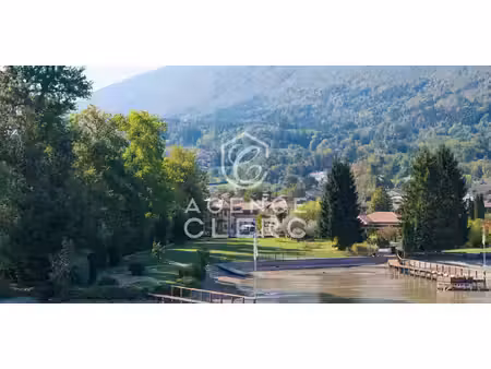 propriété avec piscine et jardin sevrier (74)
