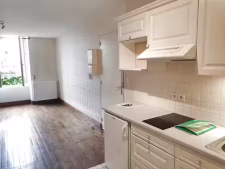 studio vue sur loire dans belle propriété - eau + chauffage