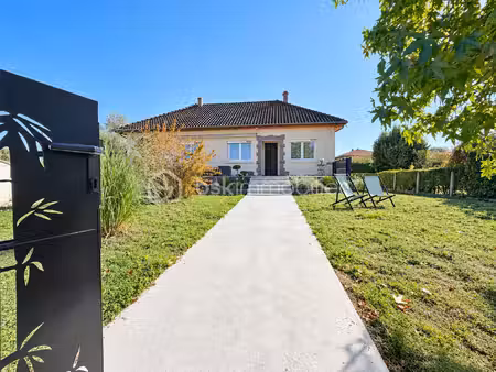maison de 125 m² à randan