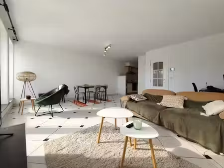 appartement une chambre idéalement situé sur la grand place