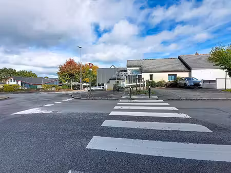bureaux au sein d'un cabinet paramédical dans le bourg de carquefou