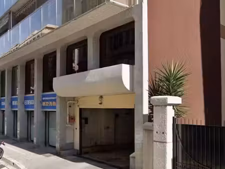 nice - dubouchage/gustave deloye - parking en sous sol