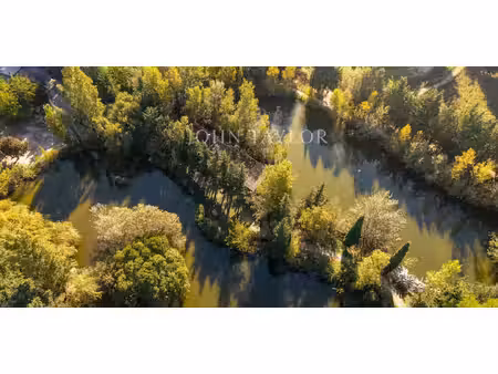 propriété avec piscine et jardin mollégès (13)