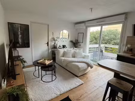 appartement t2 + terrasse + parking