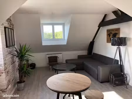 t2 meublé + parking / rare