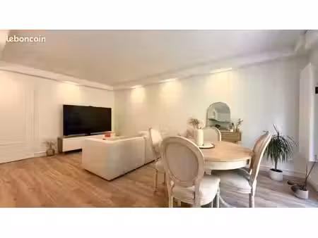 t3 non meublé - rénové - balcon - garage - accès chézine