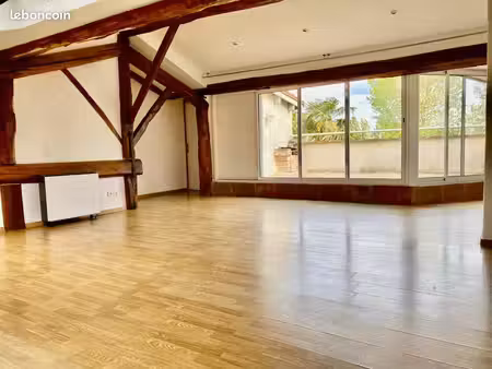à louer – superbe t4 de 130 m² avec terrasse plein sud – cœur de village - proche balma