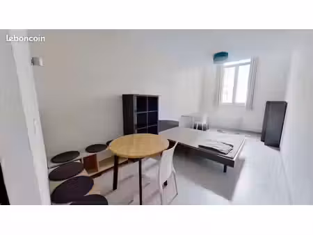 appartement 1 pièce 27 m²