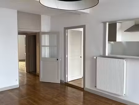 t3 rénove 75 m2