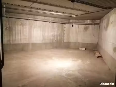 garage/box 23 m² thyez