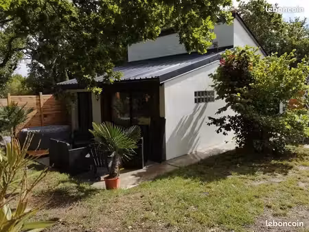 maison a louer à l'année cc