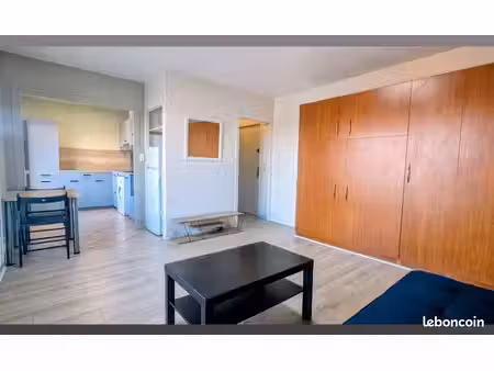t1 meublé 550 loyer+ 100 chauffage et eau inclus