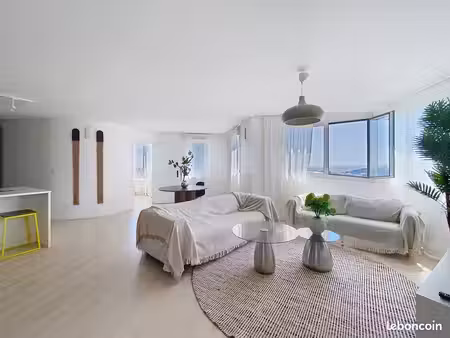 rare : t5  3ch de 98 m² au 20e étage de la tour panoramique  lyon 9e
