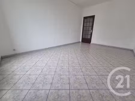 appartement f3 à louer - 3 pièces - 61 13 m2 - perdreauville - 78 - ile-de-france