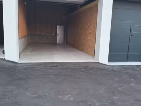 garage à louer