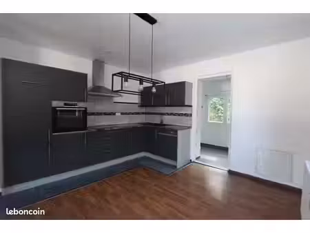 appartement 3 pièces 90 m²